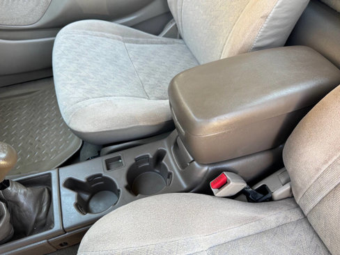 Used 2002 Toyota Tacoma 4x4 Regular Cab image 19
