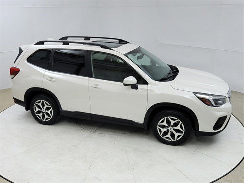 Used 2021 Subaru Forester Premium image 20