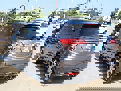 Used 2016 Honda HR-V EX-L image 3