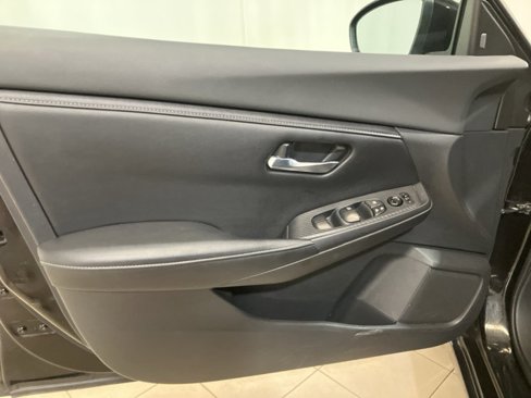 Used 2021 Nissan Sentra SV image 9