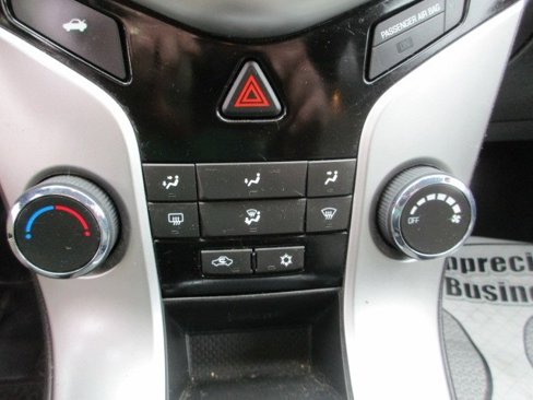 Used 2016 Chevrolet Cruze LS image 18