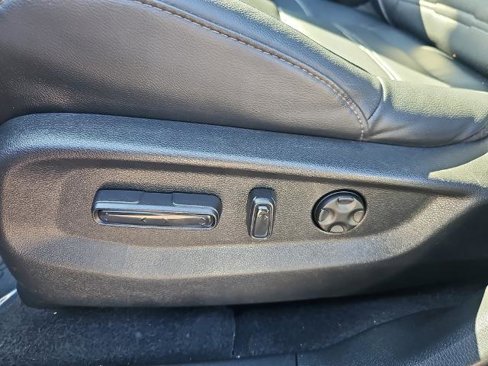 Used 2022 Honda CR-V Touring image 19