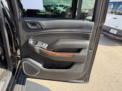 Used 2018 Chevrolet Suburban Premier image 23