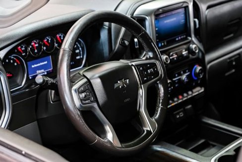 Used 2021 Chevrolet Silverado 1500 RST image 17