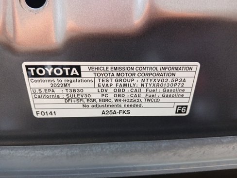 Used 2022 Toyota Camry LE image 12
