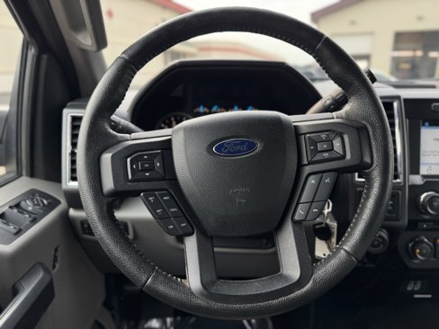 Used 2016 Ford F150 XLT w/ Equipment Group 302A Luxury image 20