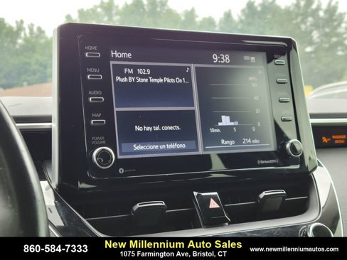 Used 2021 Toyota Corolla LE image 18