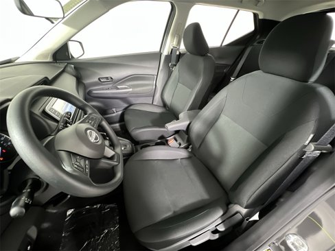 Certified 2025 Nissan Kicks Play S image 13