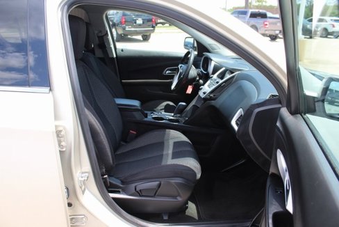Used 2015 Chevrolet Equinox LT w/ Driver Convenience Package image 6