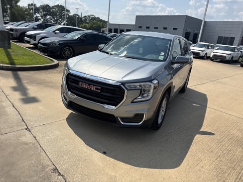 Used 2023 GMC Terrain SLE w/ LPO, Floor Liner Package image 4