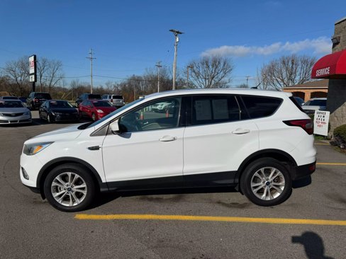 Used 2017 Ford Escape SE w/ SE Cold Weather Package image 8