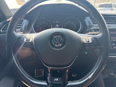 Used 2021 Volkswagen Tiguan SE R-Line image 30