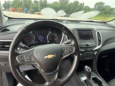 Used 2020 Chevrolet Equinox LT w/ Driver Convenience Package image 21