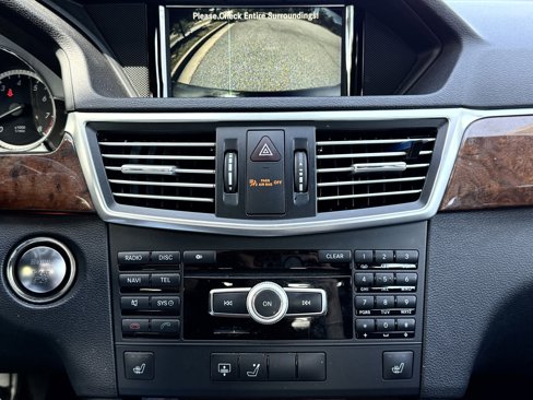 Used 2012 Mercedes-Benz E 350 4MATIC Sedan image 31