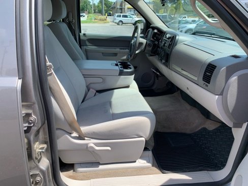 Used 2013 Chevrolet Silverado 1500 LT image 16