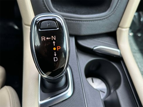 Used 2017 Cadillac XT5 Luxury w/ Driver Awareness Package image 25