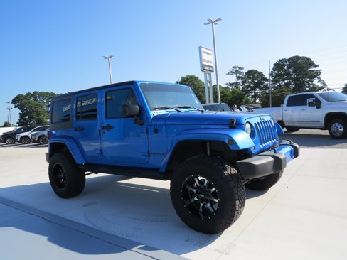 Used 2016 Jeep Wrangler Unlimited Sahara image 7