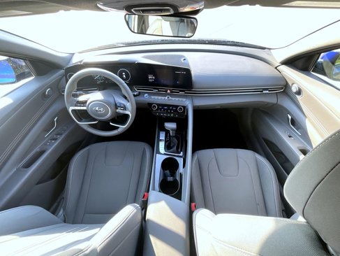 Certified 2023 Hyundai Elantra SEL w/ Convenience Package image 14