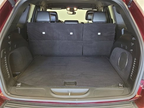 Used 2018 Jeep Grand Cherokee Laredo image 11