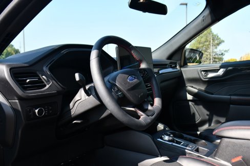 Used 2023 Ford Escape ST-Line w/ Tech Pack #1 image 11