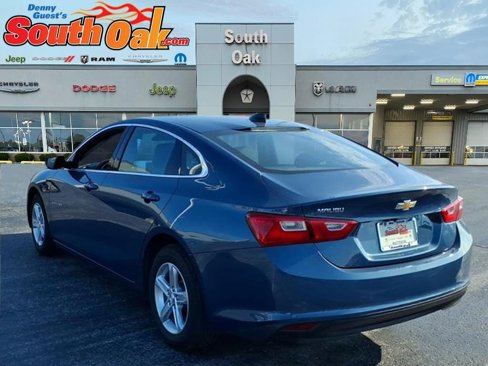 Used 2025 Chevrolet Malibu LS image 4