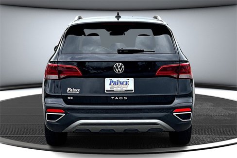 Used 2024 Volkswagen Taos SE image 5