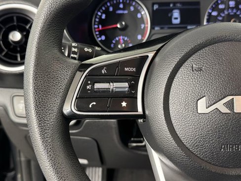 Used 2023 Kia Forte LXS image 13