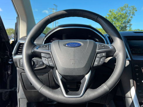 Used 2015 Ford Edge Titanium w/ Equipment Group 302A image 18