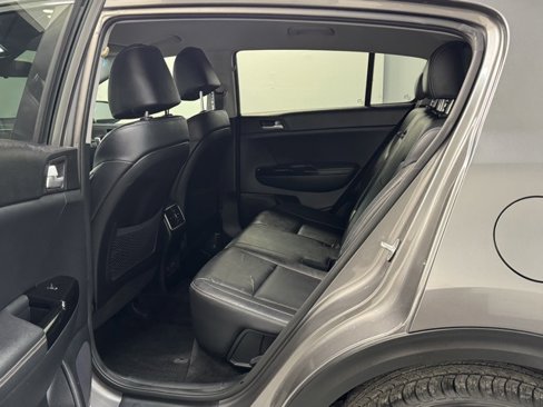 Used 2018 Kia Sportage EX image 29
