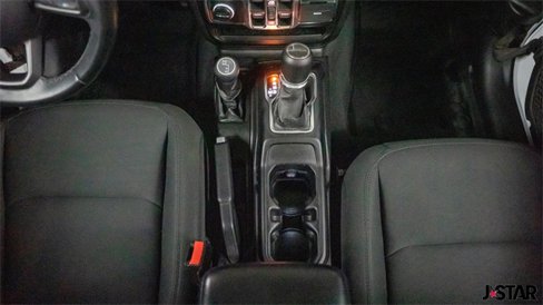 Used 2021 Jeep Gladiator Sport image 7