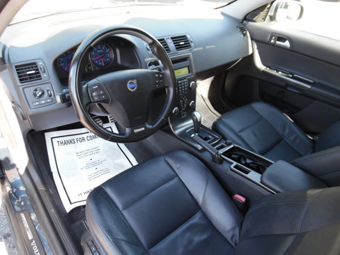Used 2009 Volvo S40 T5 R-Design image 11