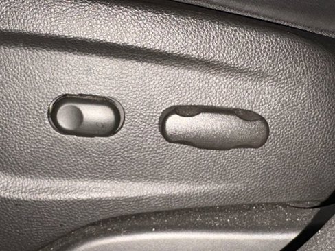 Used 2021 Buick Encore Preferred image 7