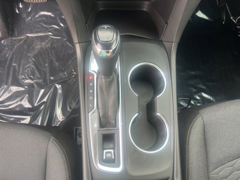 Used 2018 Chevrolet Equinox LT image 27