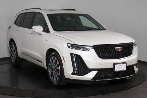 Used 2022 Cadillac XT6 Sport w/ Technology Package image 7