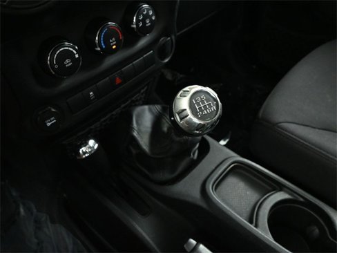 Used 2013 Jeep Wrangler Sport w/ Connectivity Group image 25