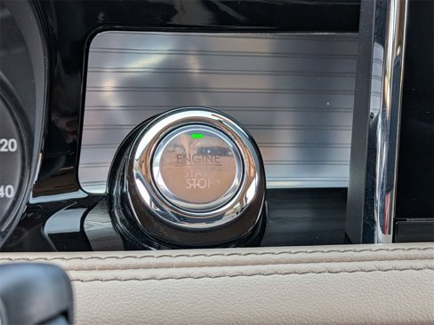 Certified 2022 Lincoln Corsair AWD w/ Equipment Group 101A image 19