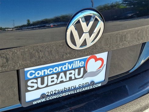 Used 2017 Volkswagen Golf S image 28
