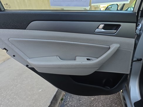 Used 2016 Hyundai Sonata SE image 29