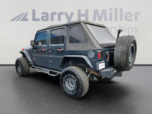 Used 2017 Jeep Wrangler Unlimited Sport image 3