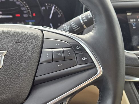 Used 2017 Cadillac XT5 Luxury w/ LPO, Wheel Lock Package image 29