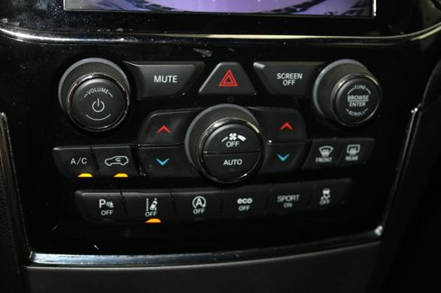 Used 2020 Jeep Grand Cherokee Laredo image 17