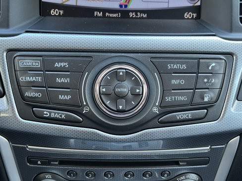 Used 2018 Nissan Pathfinder SL image 35