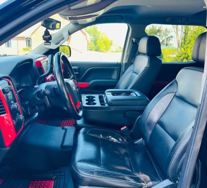 Used 2018 Chevrolet Silverado 1500 LT w/ All Star Edition image 9