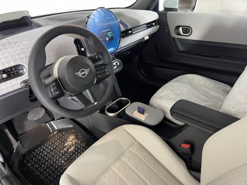 New 2026 MINI Cooper 2-Door Hardtop image 9