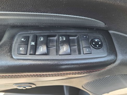 Used 2018 Dodge Durango GT image 36