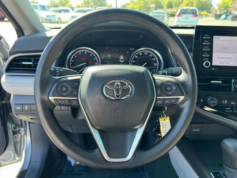Used 2023 Toyota Camry LE image 12