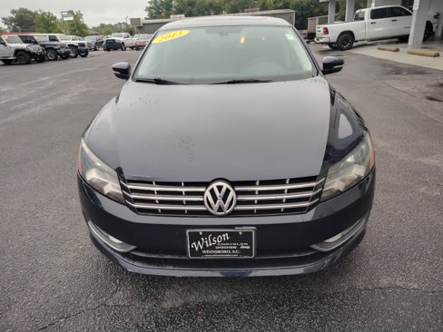 Used 2013 Volkswagen Passat TDI SE image 3