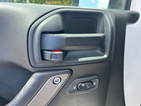 Used 2018 Jeep Wrangler Sport image 28