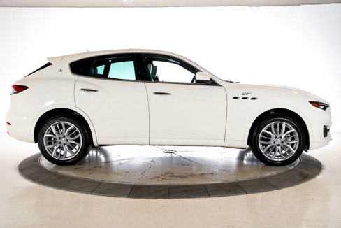 Used 2022 Maserati Levante GT image 7