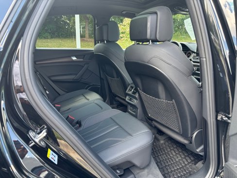 Certified 2025 Audi Q5 2.0T Premium Plus image 29